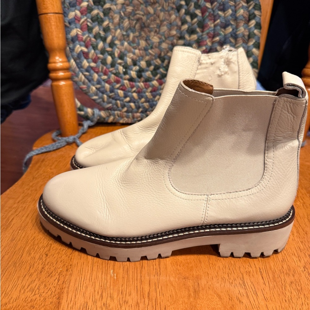 Caslon Waterproof Women's Cream Ankle Boots - Picture 2 of 7